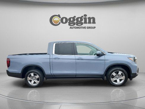 Certified 2025 Honda Ridgeline RTL image 8
