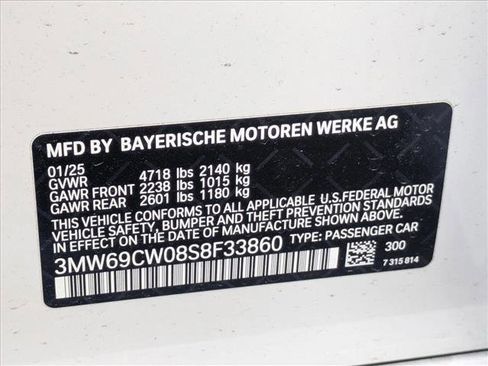 Used 2025 BMW 330i Sedan w/ Premium Package image 19