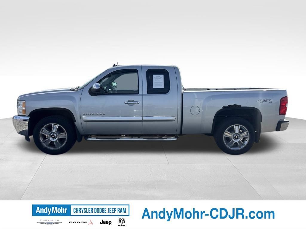 Used 2013 Chevrolet Silverado 1500 LT AWD/4WD image 4