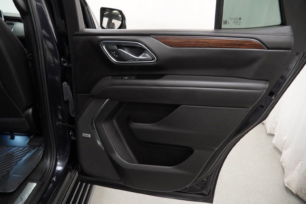 Used 2023 Chevrolet Tahoe High Country w/ Premium Package 2 AWD/4WD image 40
