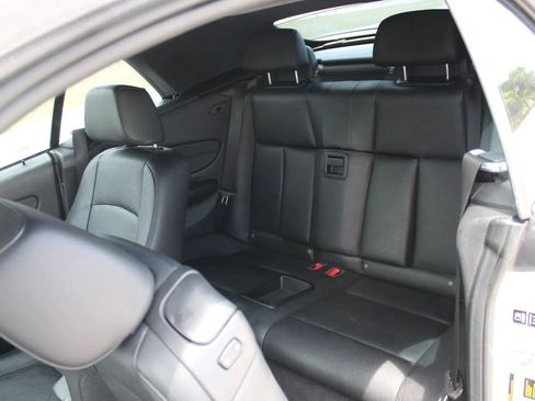 Used 2013 BMW 135i Convertible RWD image 7