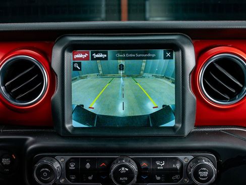 Used 2021 Jeep Gladiator Rubicon image 25