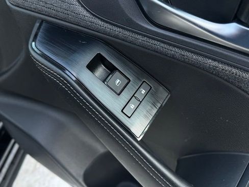 Used 2023 Nissan Rogue SV image 13