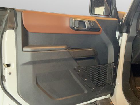 Used 2024 Ford Bronco Outer Banks AWD/4WD image 26