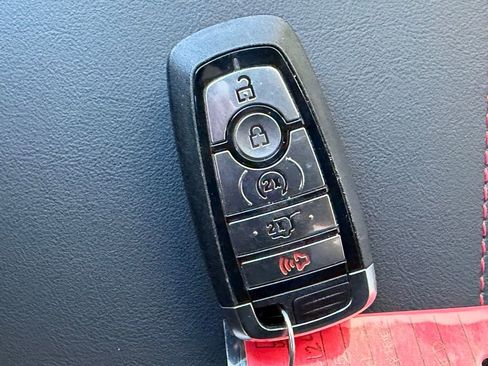 Used 2025 Ford Explorer ST image 34