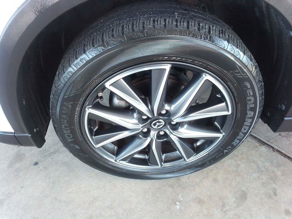 Used 2018 MAZDA CX-5 Touring w/ Preferred Equipment Package FWD image 26