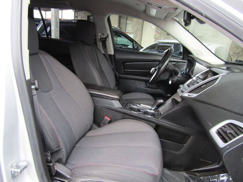 Used 2017 GMC Terrain SLE w/ Technology Package AWD/4WD image 11