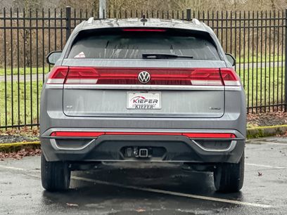 Used 2024 Volkswagen Atlas Cross Sport SE