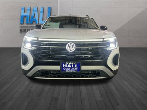 New 2026 Volkswagen Atlas Peak Edition AWD/4WD image 8