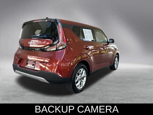 Used 2024 Kia Soul LX w/ Option Group 015 FWD image 4