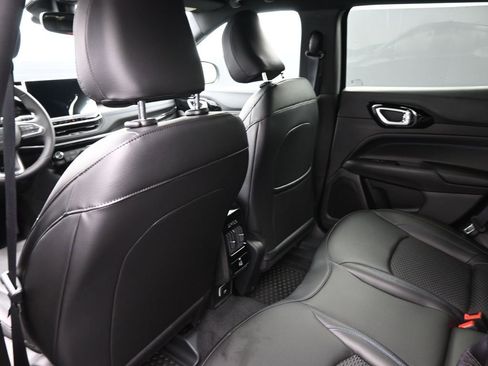 New 2026 Jeep Compass Latitude AWD/4WD image 23