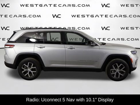 Used 2025 Jeep Grand Cherokee Limited AWD/4WD image 5