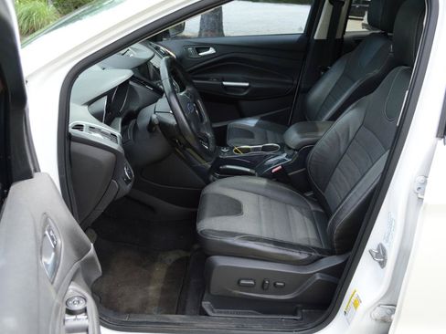 Used 2013 Ford Escape Titanium w/ Parking Technology Pkg AWD/4WD image 13