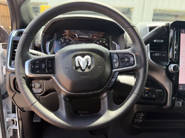 Used 2026 RAM 2500 Laramie AWD/4WD image 14