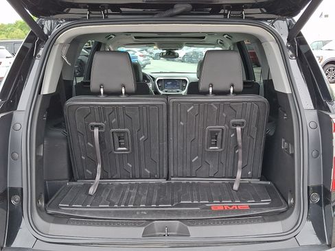 Used 2023 GMC Acadia SLT w/ Preferred Package AWD/4WD image 30