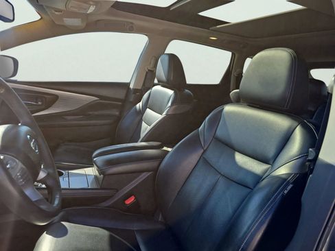 Used 2017 Nissan Murano Platinum w/ Platinum Technology Package FWD image 9