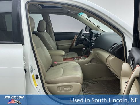 Used 2008 Toyota Highlander Limited image 25