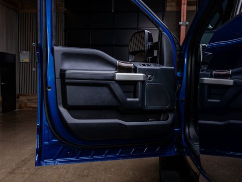 Used 2022 Ford F250 Lariat w/ Tremor Off-Road Package image 34