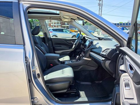 Used 2023 Subaru Forester Limited AWD/4WD image 32