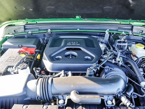 New 2025 Jeep Wrangler Rubicon w/ Xtreme 35 Tire Package image 28