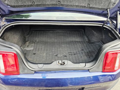 Used 2011 Ford Mustang Premium w/ 201A Rapid Spec Order Code image 17