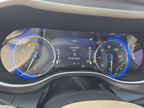 New 2026 Chrysler Pacifica Select FWD image 18