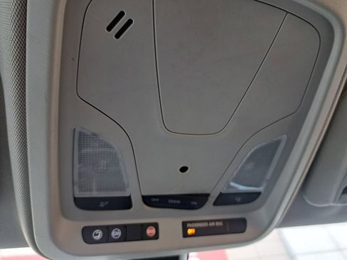 Used 2018 Chevrolet Impala LT image 16