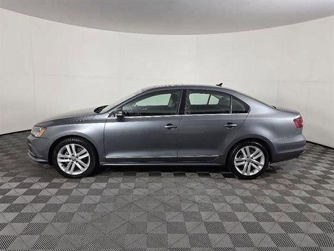 Used 2017 Volkswagen Jetta SEL FWD image 8