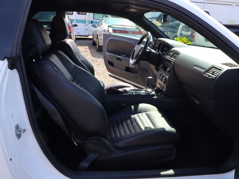 Used 2012 Dodge Challenger SXT Plus RWD image 8