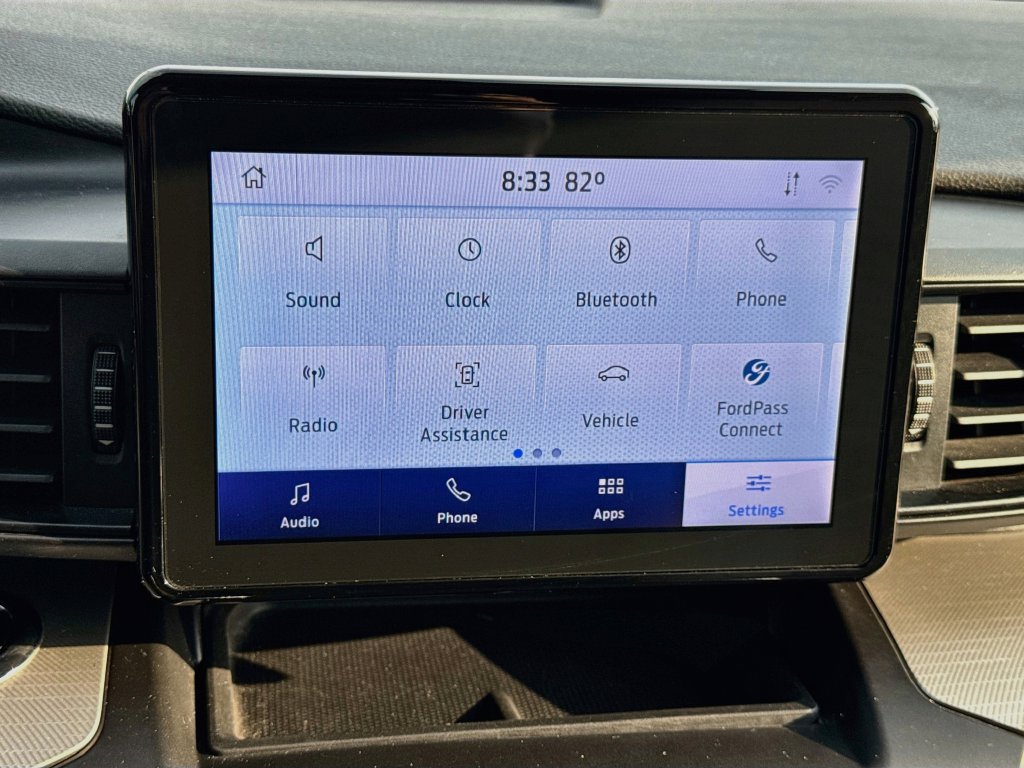 Used 2020 Ford Explorer XLT w/ Comfort Package RWD image 17