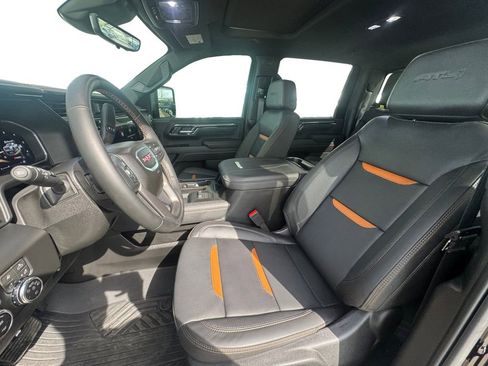 Used 2026 GMC Sierra 2500 AT4 w/ AT4 Premium Plus Package image 10