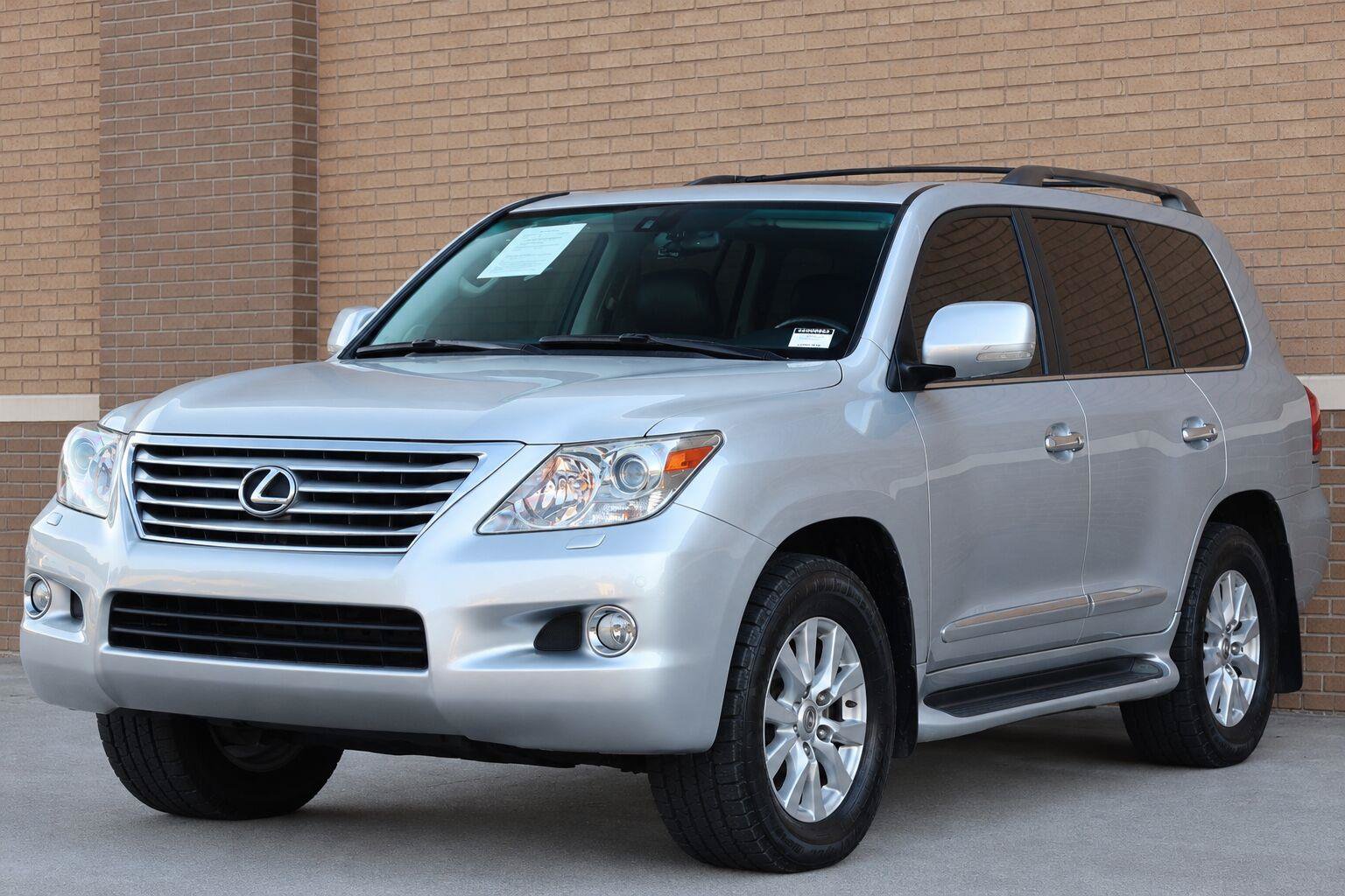Used 2011 Lexus LX 570 4WD w/ Luxury Pkg image 5