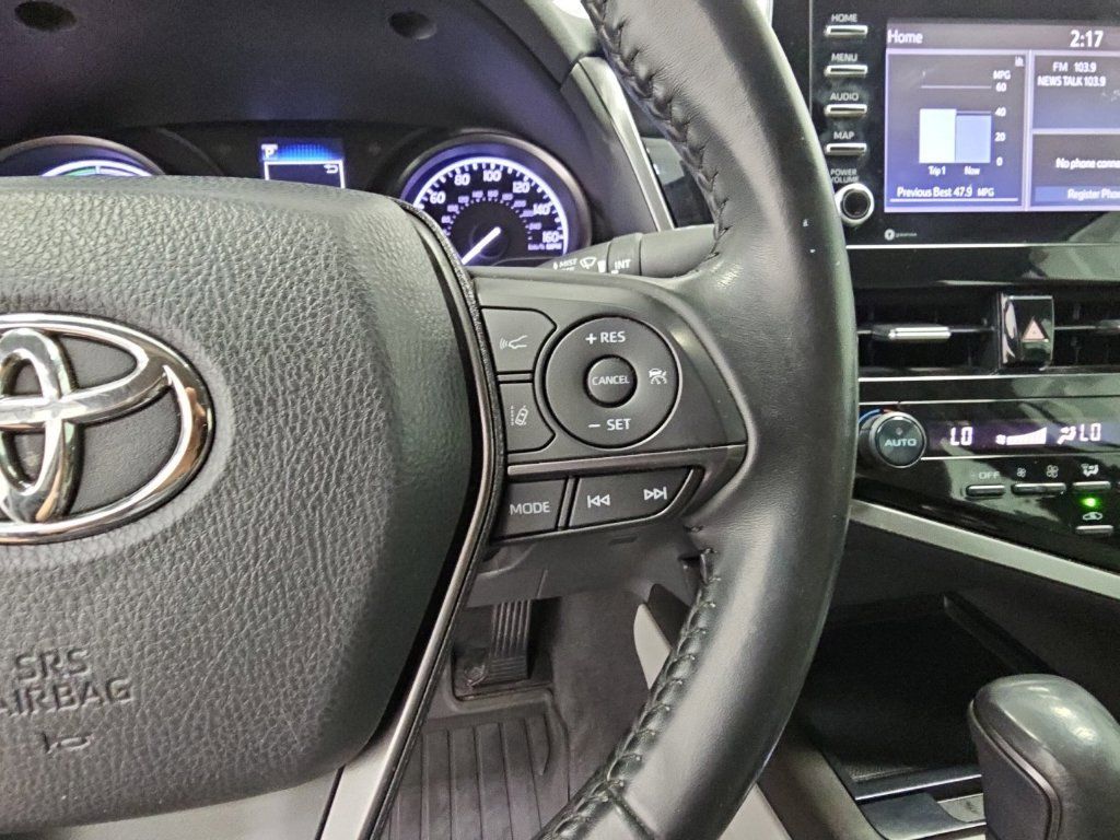 Used 2021 Toyota Camry SE FWD image 27
