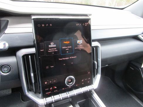 New 2026 GMC Acadia Elevation w/ Elevation Premium Package image 32