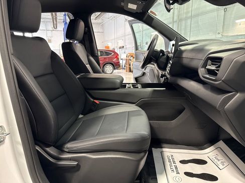 Used 2024 Chevrolet Silverado EV W/T AWD/4WD image 28