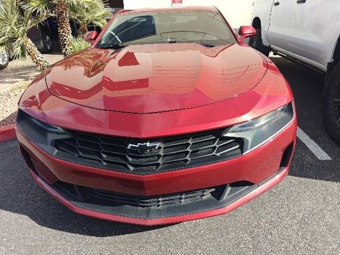 Used 2022 Chevrolet Camaro LT w/ Technology Package image 10