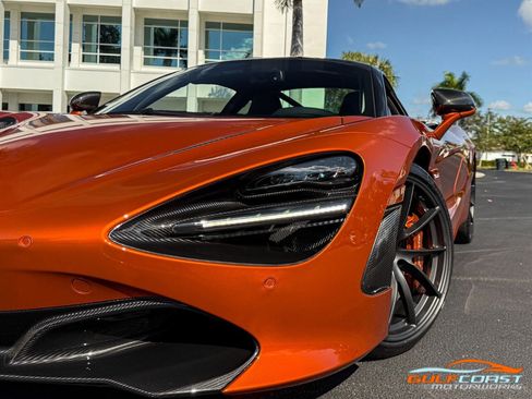 Used 2018 McLaren 720S Luxury image 15