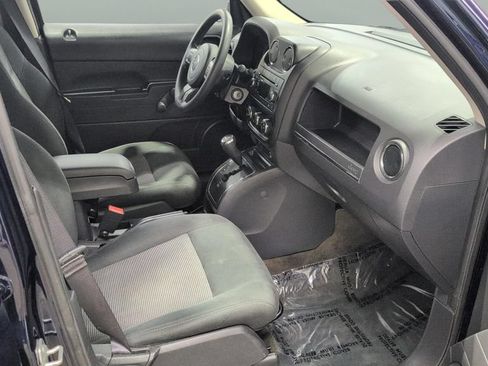 Used 2017 Jeep Patriot Sport FWD image 21