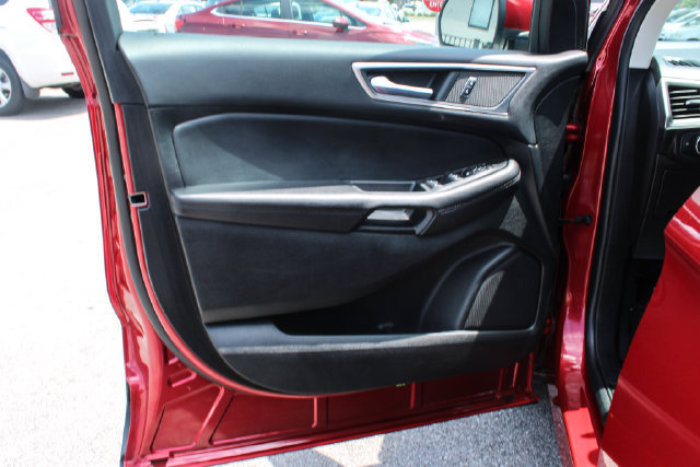 Used 2022 Ford Edge SEL w/ Convenience Package AWD/4WD image 10