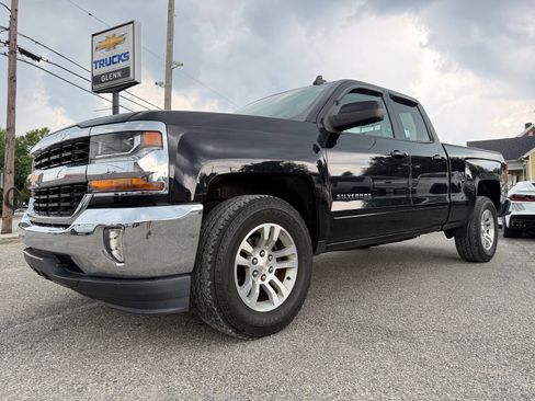 Used 2018 Chevrolet Silverado 1500 LT w/ All Star Edition AWD/4WD image 2