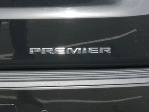 Used 2021 Chevrolet Tahoe Premier w/ Premium Package RWD image 42