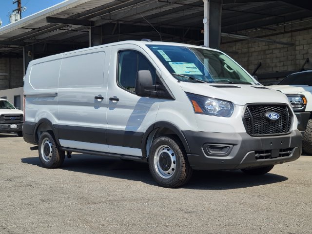 New 2026 Ford Transit 150 Low Roof w/ Load Area Protection Package RWD image 32