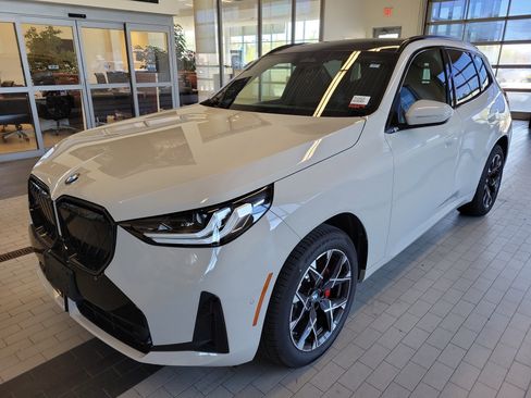 New 2026 BMW X3 xDrive30i w/ M Sport Package AWD/4WD image 1