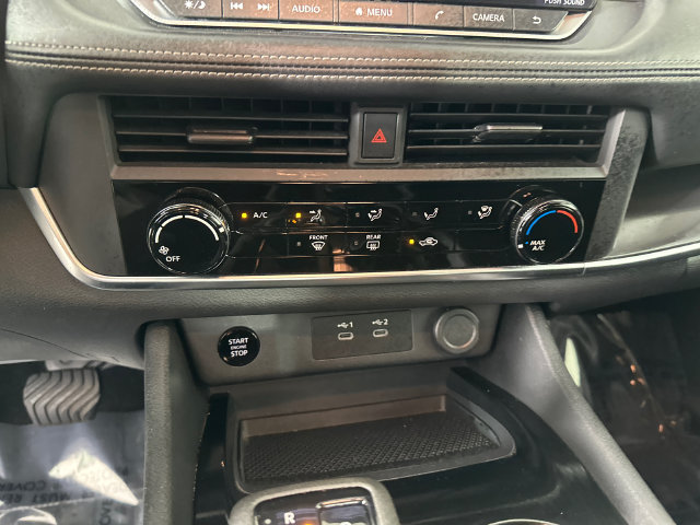 Used 2024 Nissan Rogue S AWD/4WD image 16