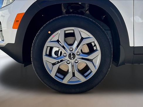 New 2026 Kia Seltos LX image 13