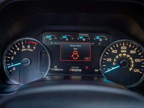 Used 2017 Ford F150 Platinum w/ Technology Package image 20