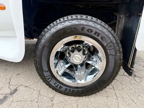 Used 2010 Chevrolet Silverado 3500 LTZ w/ LTZ Plus Package AWD/4WD image 8