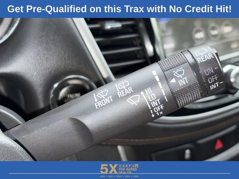 Used 2019 Chevrolet Trax LT w/ LT Convenience Package AWD/4WD image 21