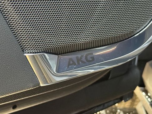 New 2026 Cadillac Escalade ESV Sport w/ LPO, ONYX Package image 26