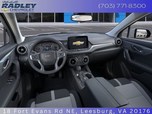 New 2025 Chevrolet Blazer LT w/ Convenience Package image 17